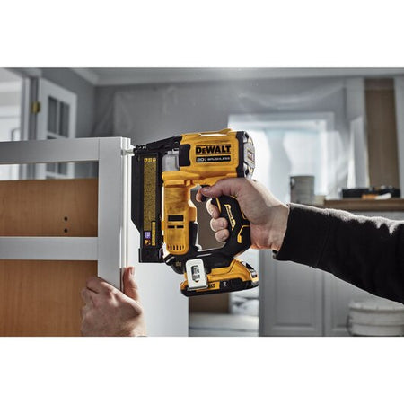 DEWALT DCN623D1, 20V Max XR, 23 Gauge Pin Nailer Kit - (2.0ah)