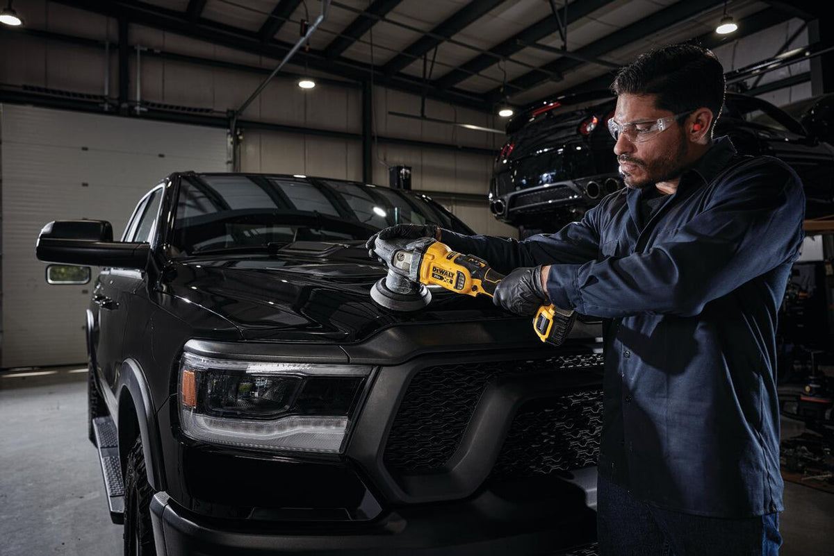 DEWALT DCM848P2, 20V MAX XR 5 in. (125mm) Cordless Variable Speed Random Orbit Polisher 2x 5.0Ah Kit