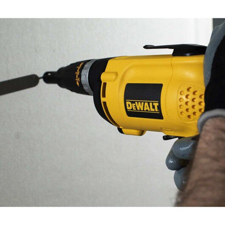 DEWALT DW255, 5,300 rpm High Speed VSR Drywall Screwgun