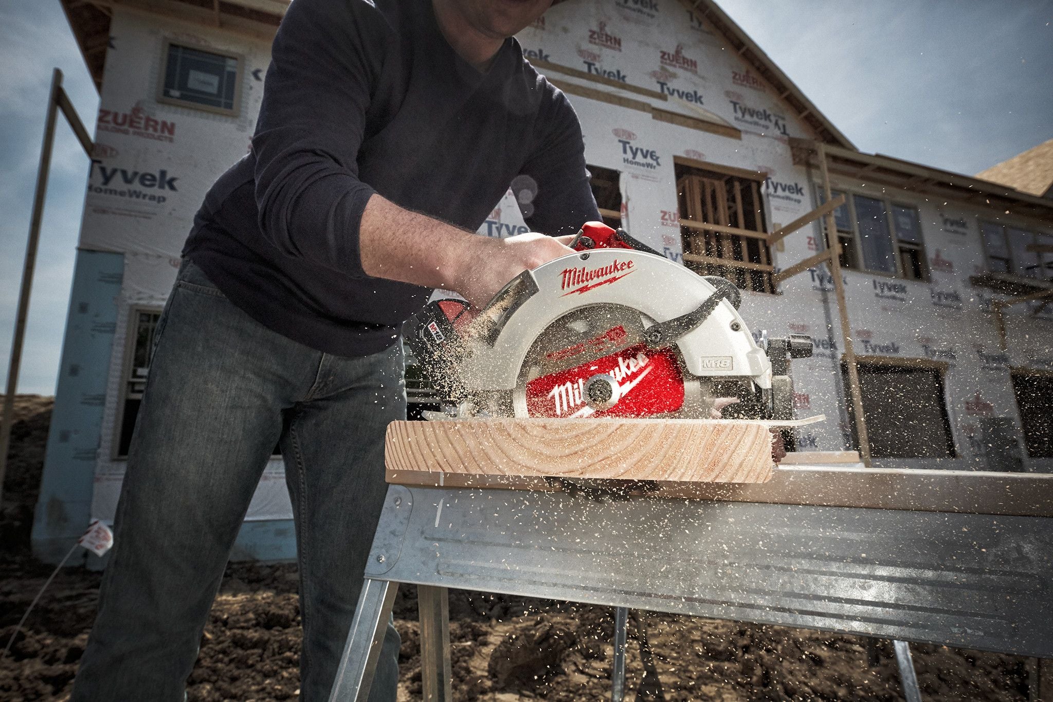 Milwaukee 2631-20, 7-1/4" M18 Brushless Circular Saw (Tool Only)