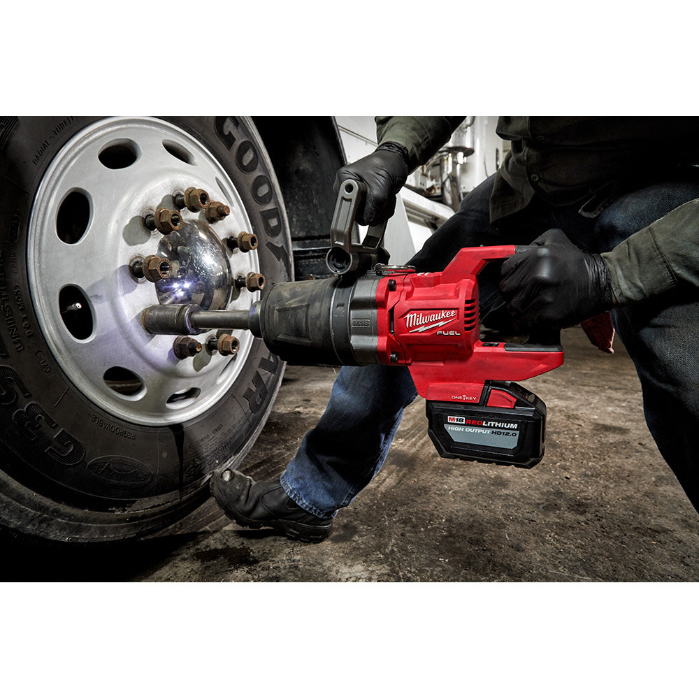 Milwaukee 2869-22HD, M18 FUEL 1" D-Handle High Torque Impact Wrench w/Ext. Anvil ONE-KEY Kit