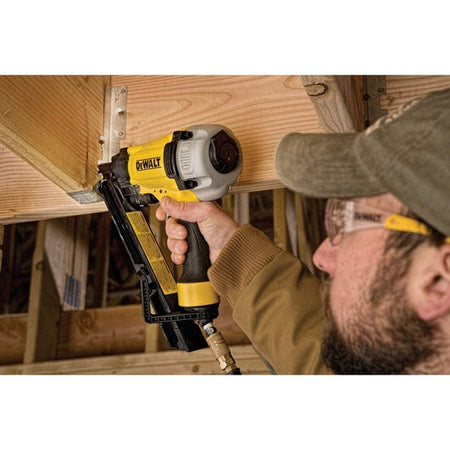 DEWALT DWMC150, Metal Connector Nailer