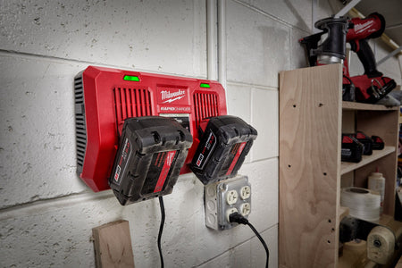 Milwaukee 48-59-1802, M18 Dual Bay Simultaneous Rapid Charger