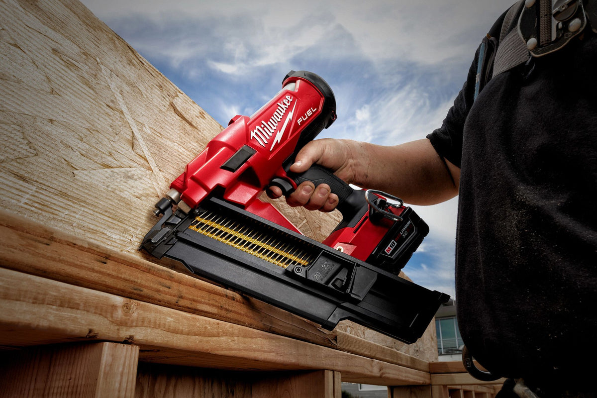 Milwaukee 2744-21, M18 FUEL 21 Degree Framing Nailer Kit