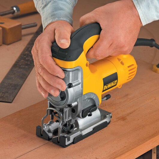 DEWALT DW331K, Top Handle Jig Saw (6.5 Amp)