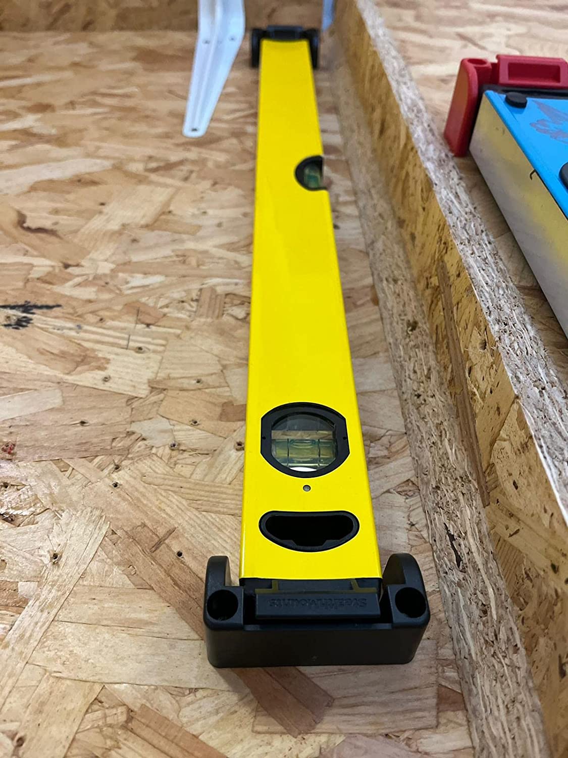 StealthMounts OM-LM-BLK-2,  Universal Level Holder (2 Pack)