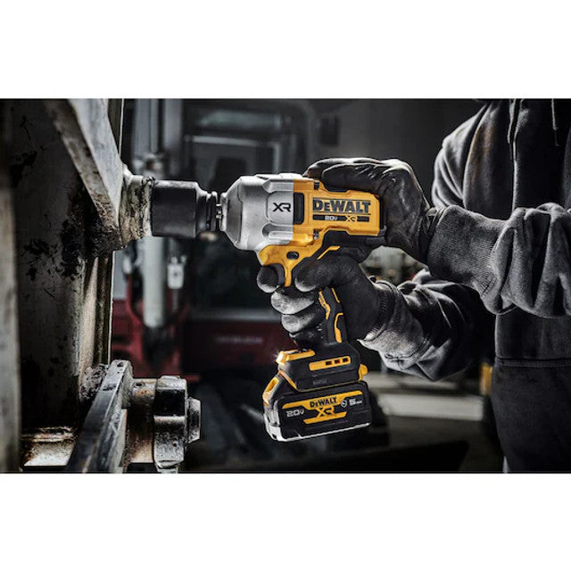 DEWALT DCF961GP1, 20V MAX XR Brushless Cordless 1/2-In High Torque Impact Wrench with Hog Ring Anvil Kit