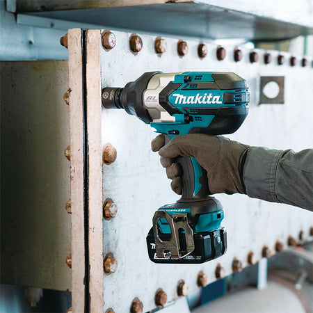 Makita DTW1004Z, 18V LXT Brushless High Torque 1/2" Impact Wrench (Tool Only)
