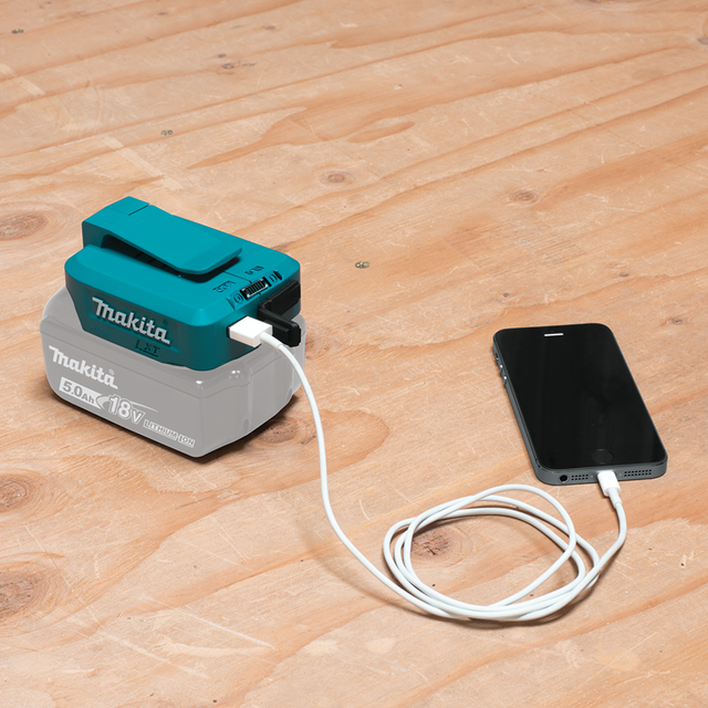 Makita ADP05, 14.4/18V USB Power Source Adapter ADP05