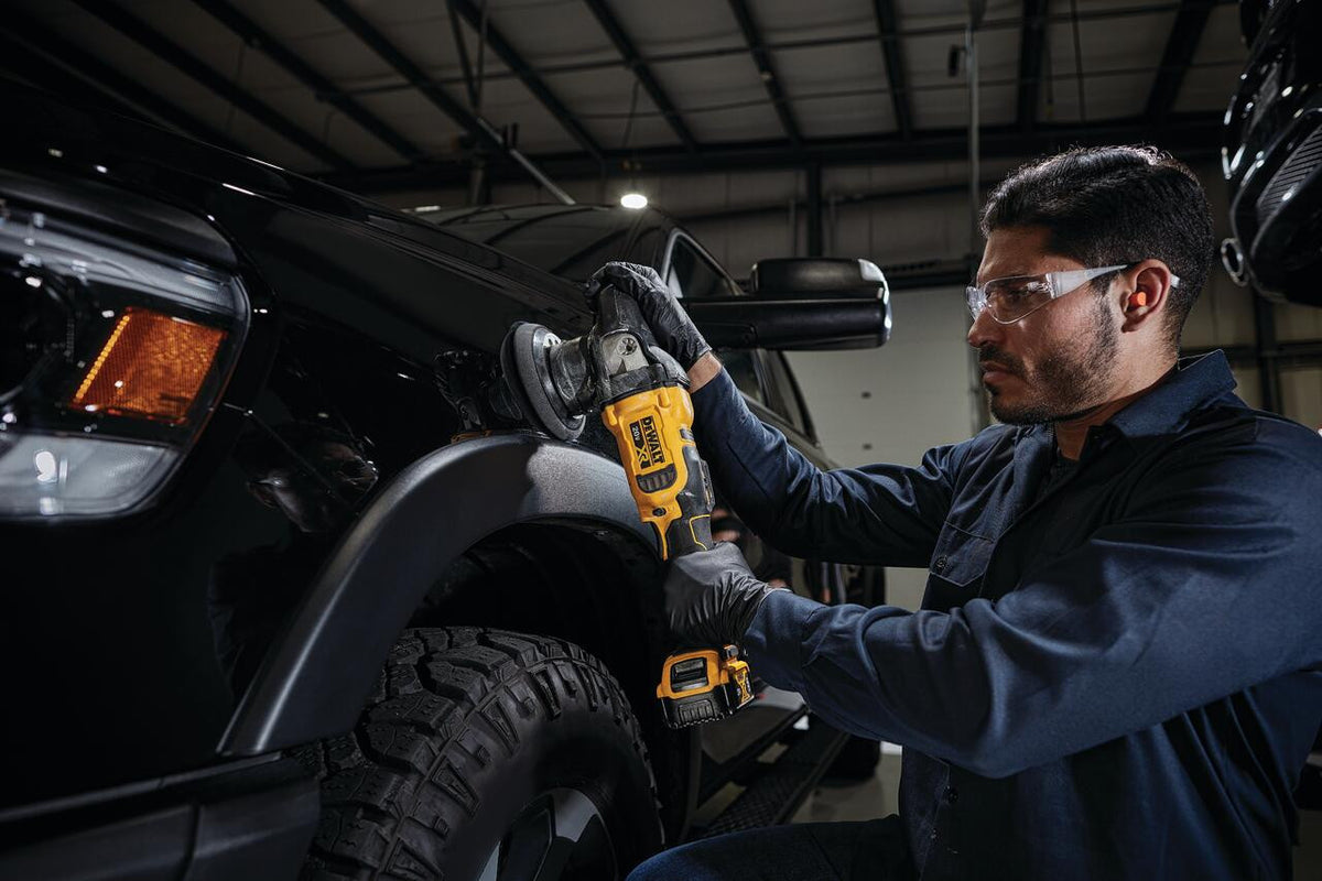 DEWALT DCM848P2, 20V MAX XR 5 in. (125mm) Cordless Variable Speed Random Orbit Polisher 2x 5.0Ah Kit