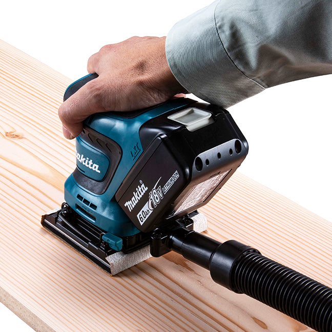 Makita DBO480RTX1, 18V LXT Cordless 1/4 Sheet Finishing Sander (5.0 Ah Kit)