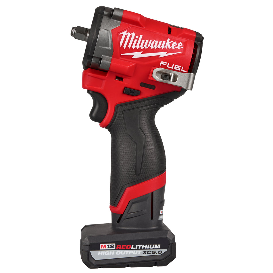 Milwaukee 2562-21, M12 FUEL™ Stubby 3/8" Impact Wrench Kit