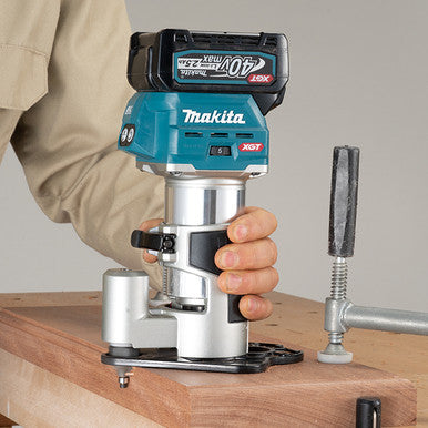 Makita RT001GZ01, 40V max XGT Brushless Cordless Compact Router w/ AWS & XPT (Tool Only)