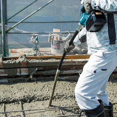 Makita VR003GZ, 40V max XGT Brushless Cordless Concrete Vibrator w/ XPT (Tool Only)