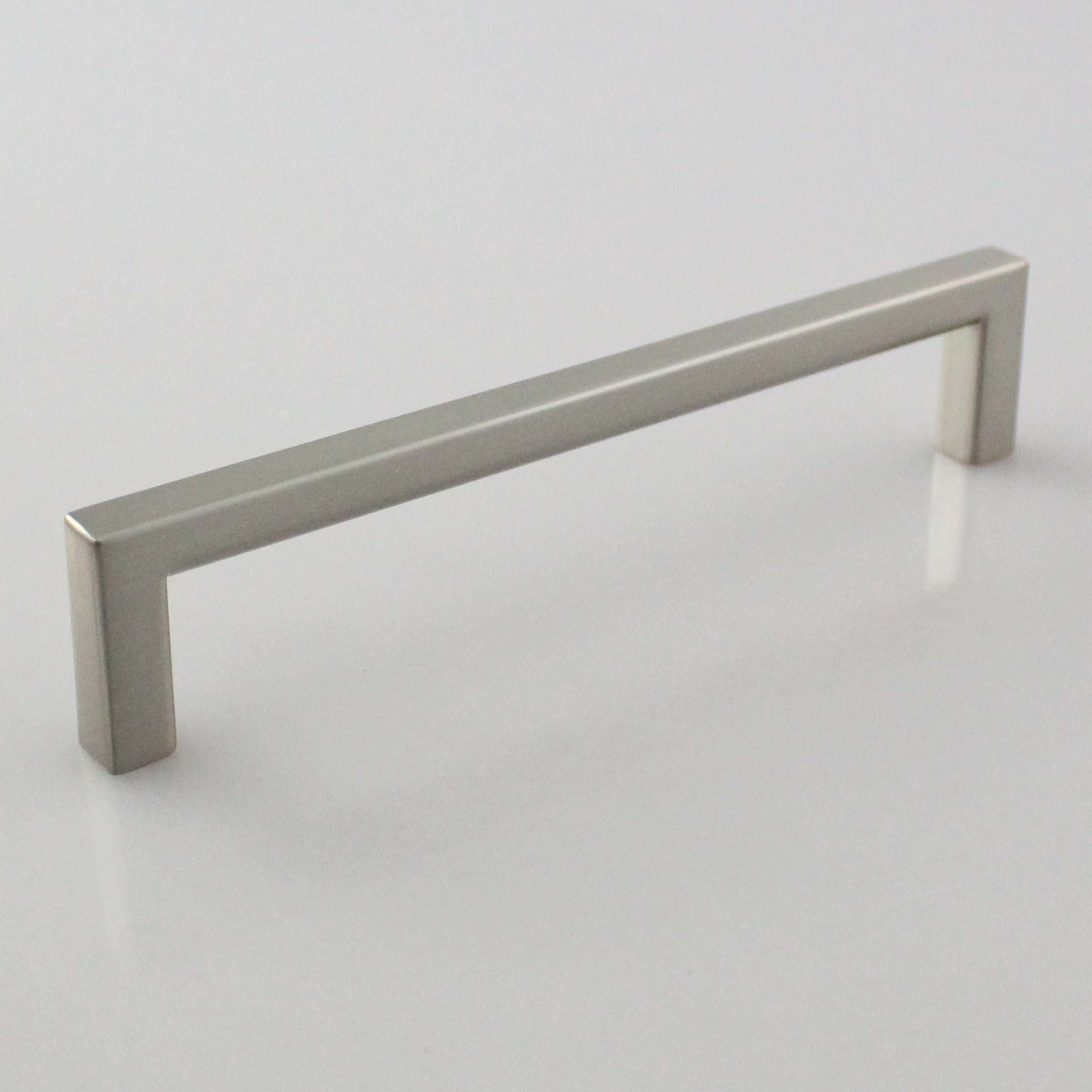 Eurofit H-71808-224BSS, Handle, 224mm, Satin Nickel, 25/200 (ELEMENT)