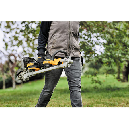 DEWALT DCST922P1, 20V MAX Cordless Brushless 14" Folding String Trimmer Kit (5.0 Ah)