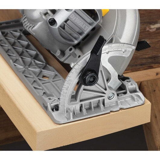 DEWALT DWS535B, 7-1/4'' (184mm) Worm Drive Circular saw w/Electric Brake