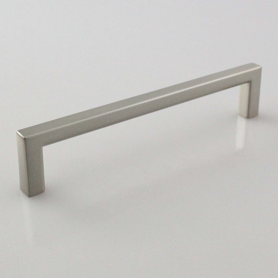 Eurofit H-71808-128BSS, Handle, 128mm, Satin Nickel, 50/200 (ELEMENT)