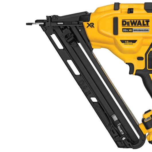 DEWALT DCN650D1, 20V MAX XR 15 Ga Cordless Angled Finish Nailer Kit