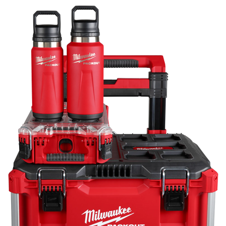 Milwaukee 48-22-8397R, PACKOUT™ 36oz Insulated Bottle with Chug Lid Red