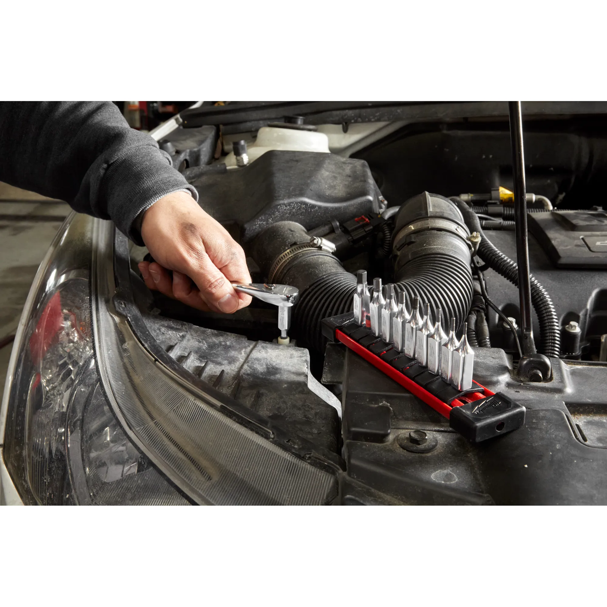 Milwaukee 48-22-9532, 13pc 1/4" and 3/8" Drive TORX® Bit Socket Set