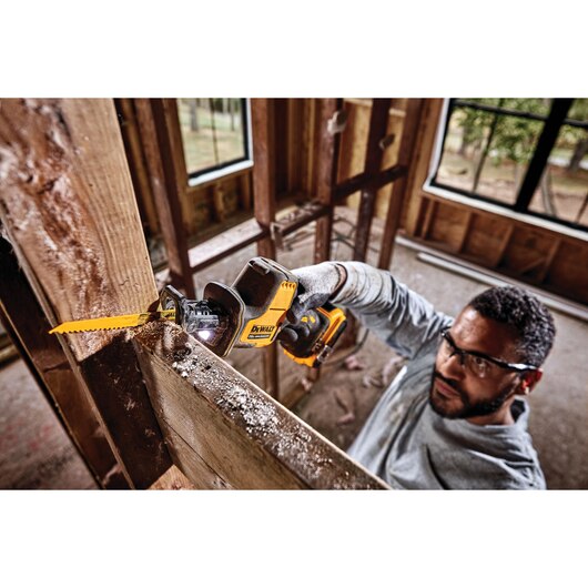 DEWALT DCS369B, Atomic 20V MAX Cordless Brushless One-Handed Reciprocating Saw (Tool Only)