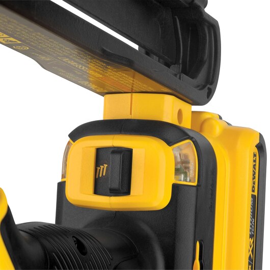 DEWALT DCN650D1, 20V MAX XR 15 Ga Cordless Angled Finish Nailer Kit