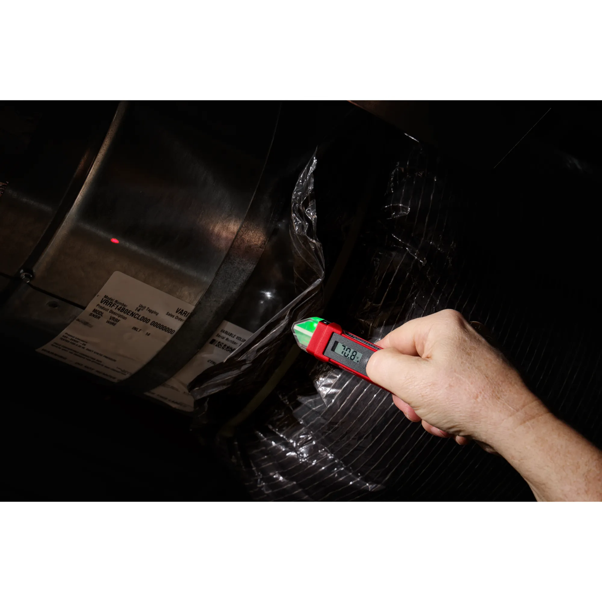 Milwaukee 2225-20, Non-Contact Voltage Detector w/ Laser Infrared Thermometer
