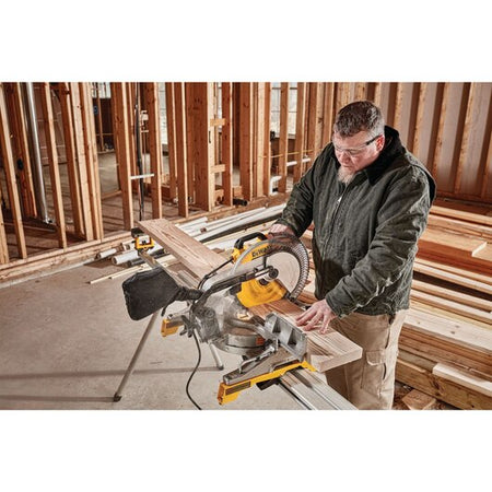 DEWALT DWS715, 12'' Electric Single-Bevel Compound Miter Saw (15 amp)