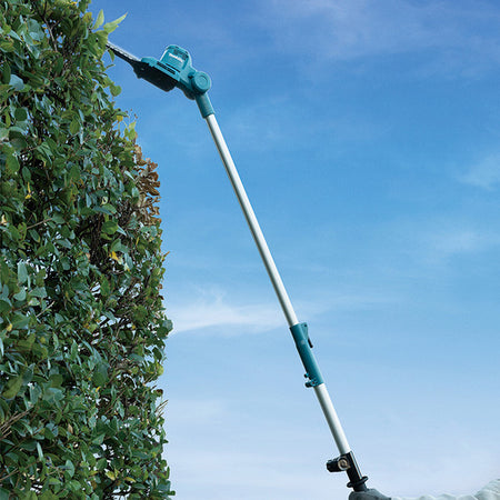 Makita DUN461WSF, 18V LXT Telescopic Pole Hedge Trimmer Kit (3.0 Ah)