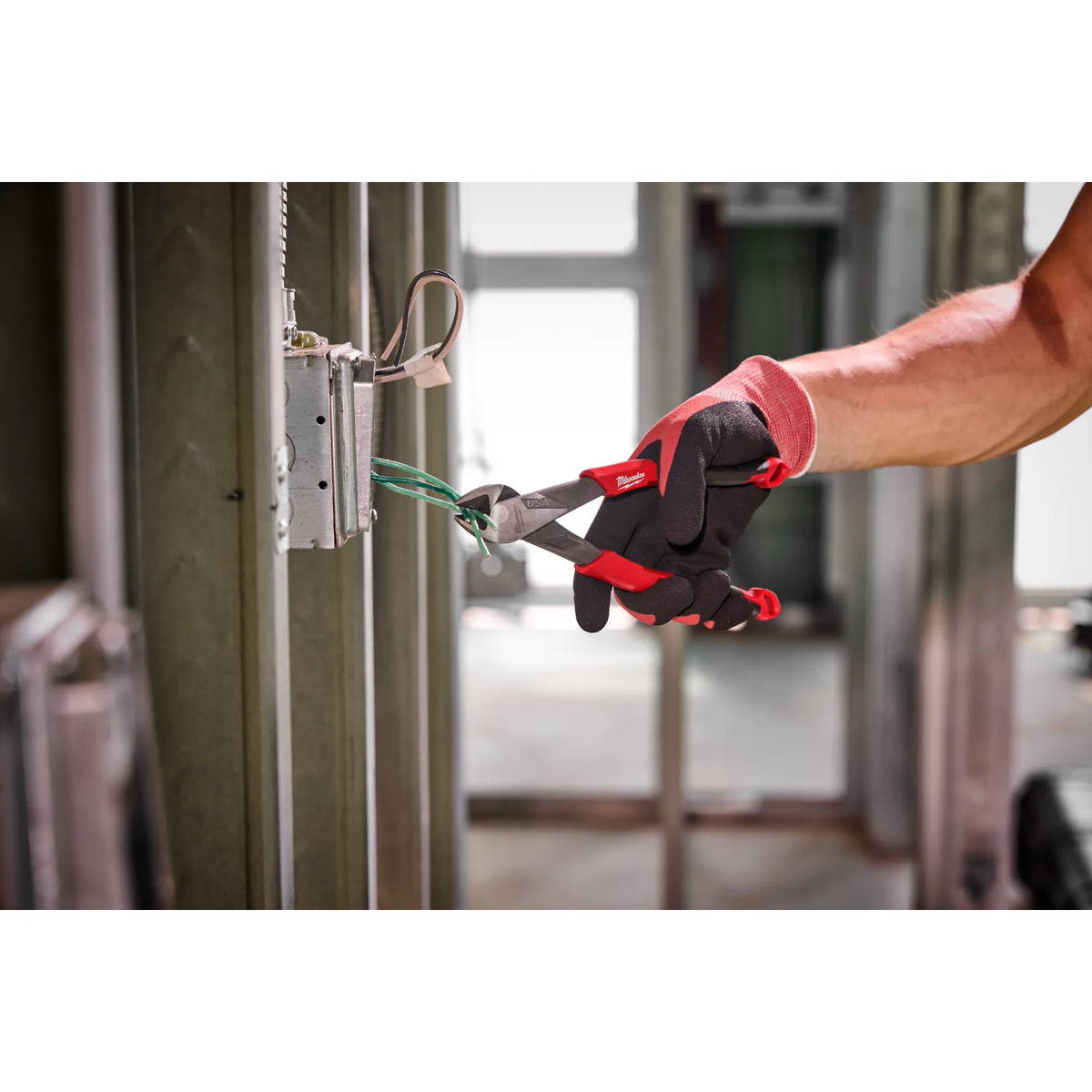 Milwaukee MT558, 8" DIAGONAL COMFORT GRIP PLIERS USA